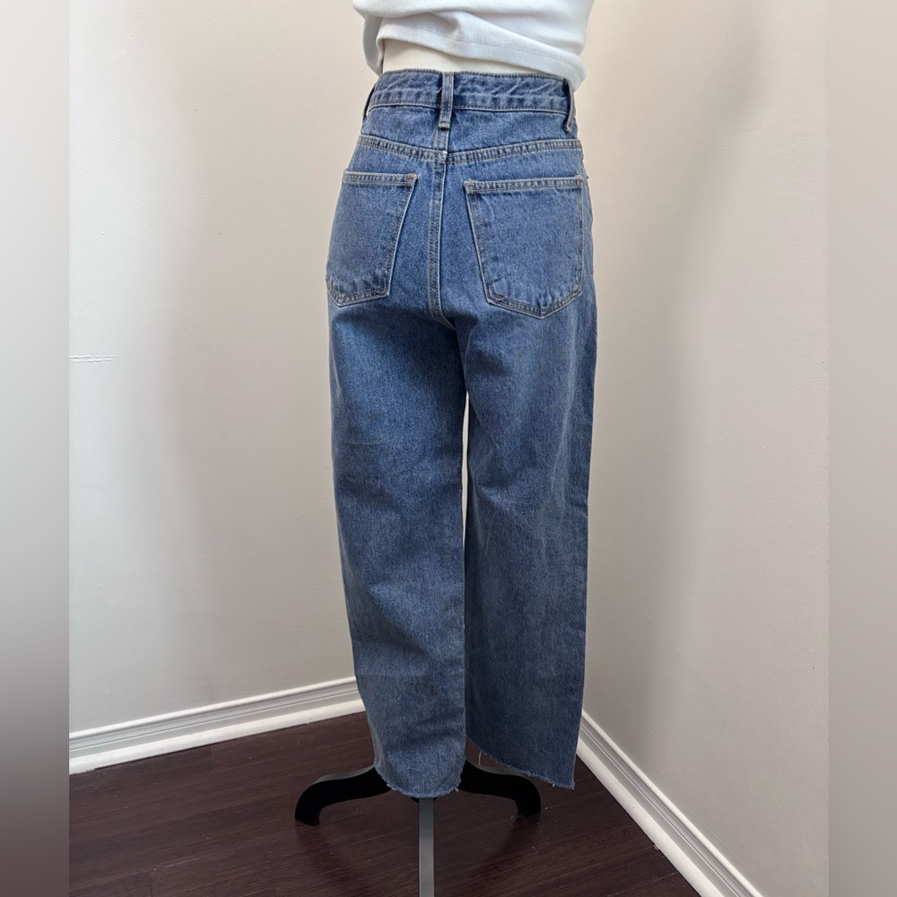 OAK + FORT Blue Wide Leg Jeans High Waisted Size xs Cotton Distressed Hem - Picture 2 of 9